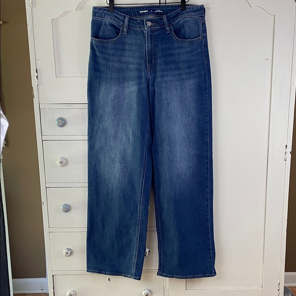 Old Navy High-Rise Wide Leg Jeans 12 - Picture 3 of 7